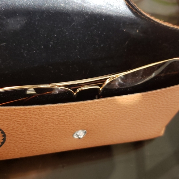 Sunglasses - Picture 4 of 5